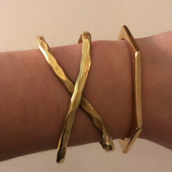 Urban Outfitters Jewelry - Gold toned criss cross X cuff bracelet
